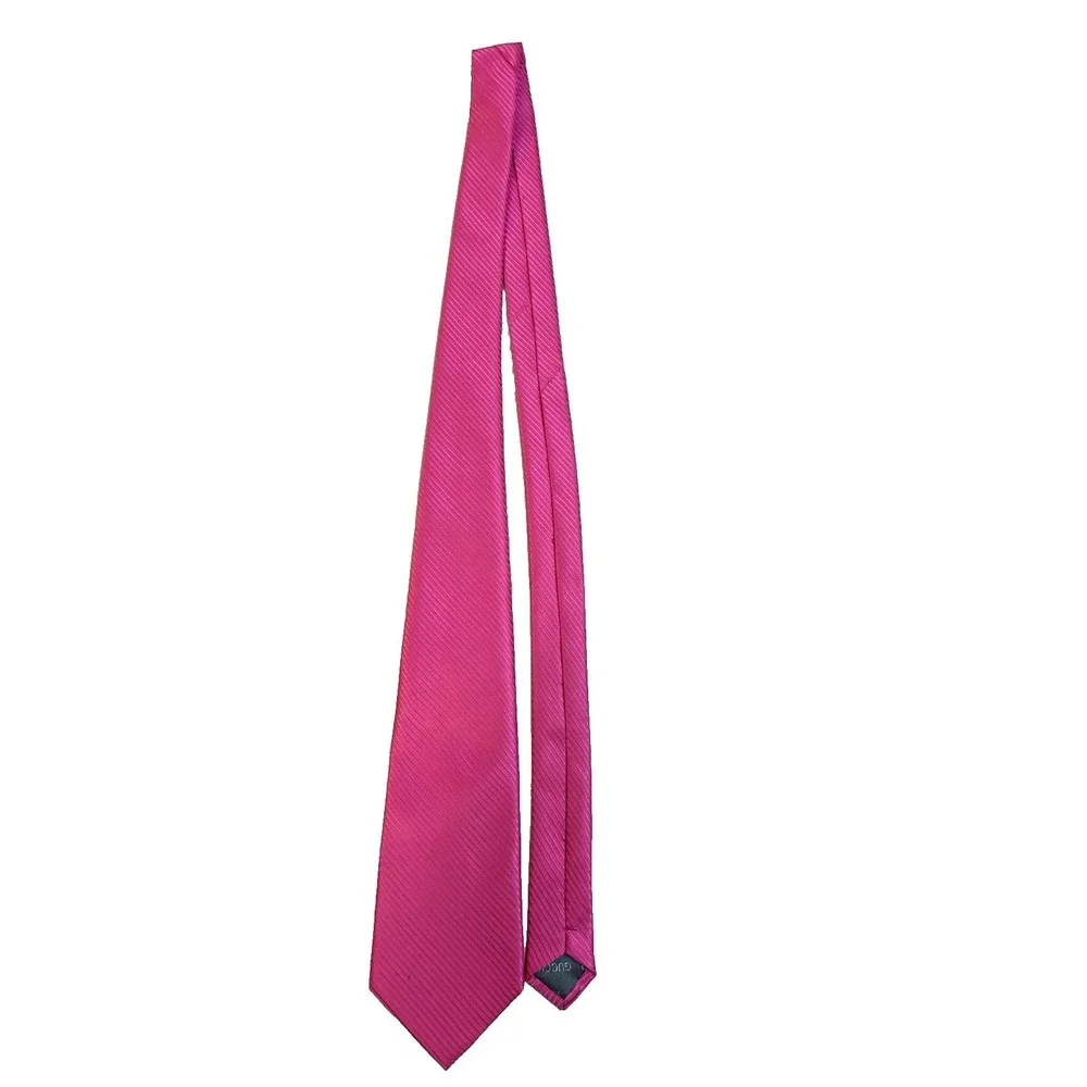 GUCCI‎ Men's Necktie Bright Pink Textured Silk 4' x 59